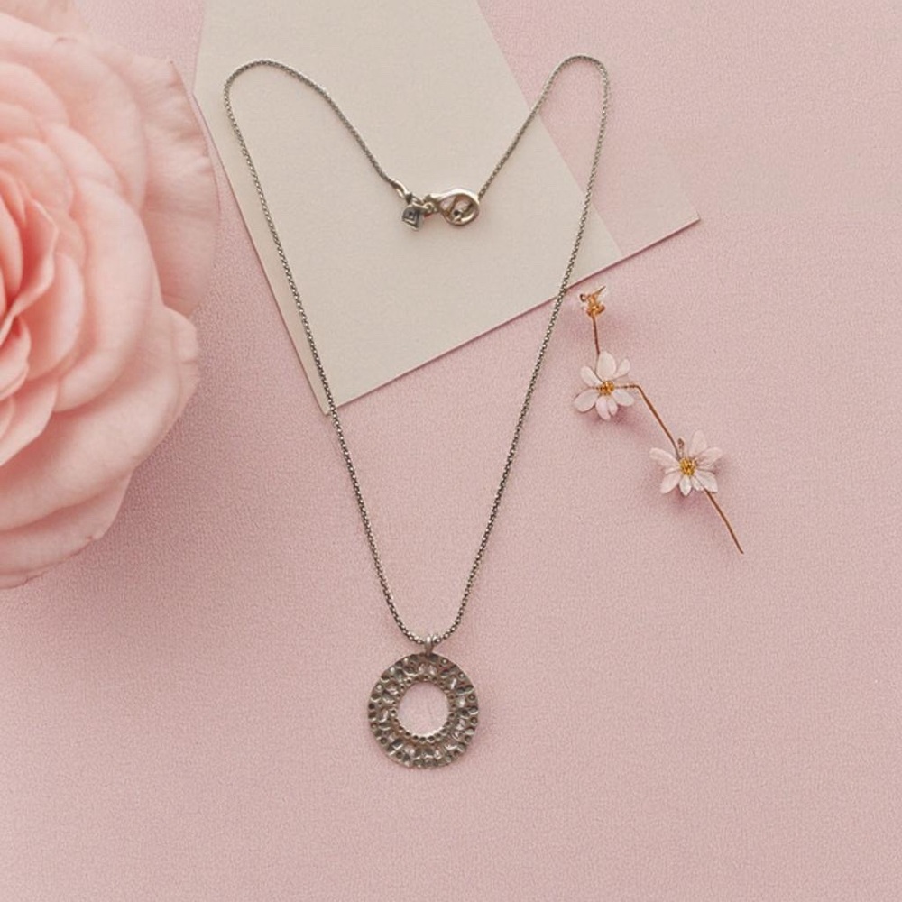 Silpada Oxidized Open Circle Pendant Necklace 17” inches N1507